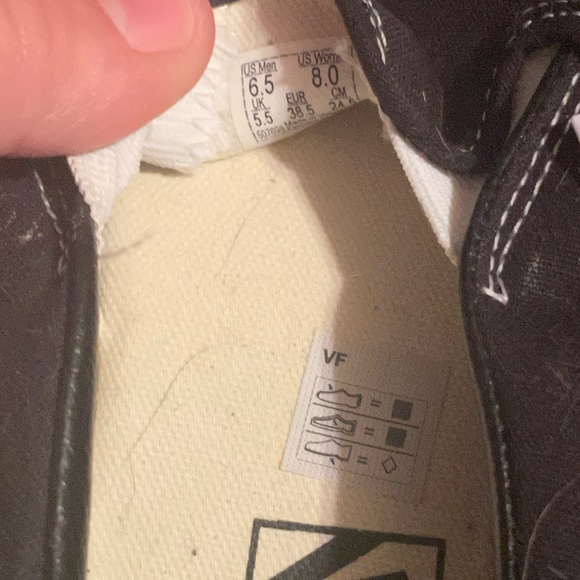 vans - Picture 2 of 3